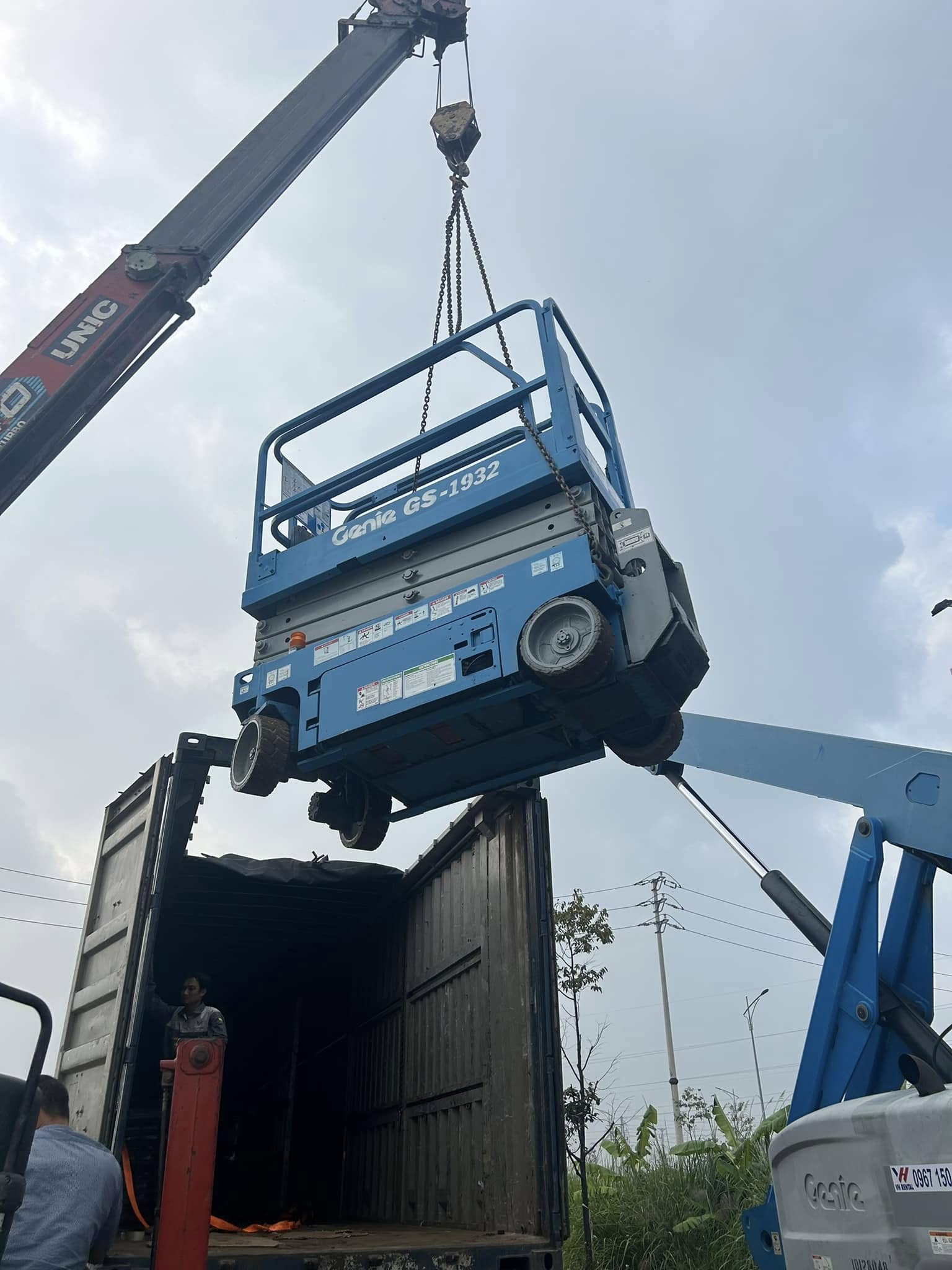 Vận chuyển máy xúc tại Hạ Long cần lưu ý những gì